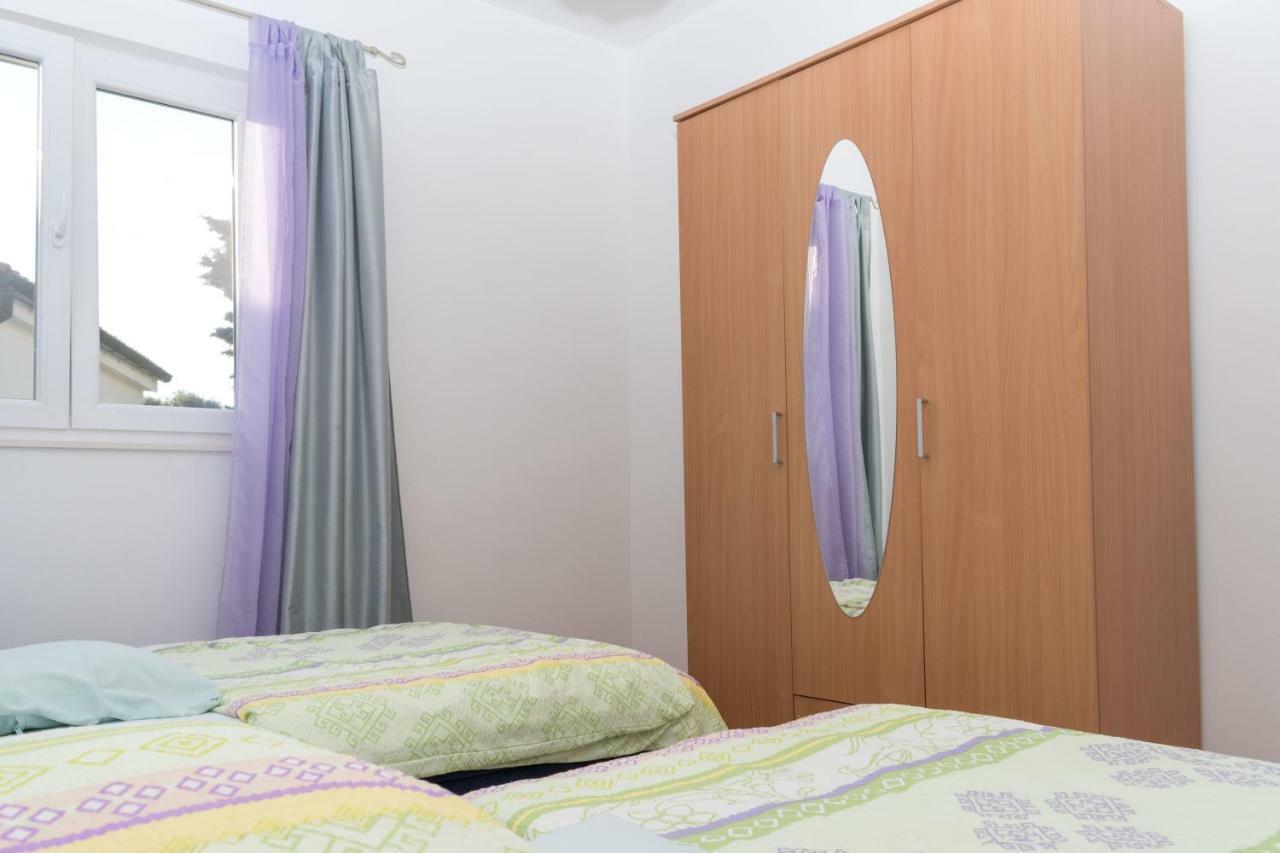 Apartment Rora Zaboric Bagian luar foto